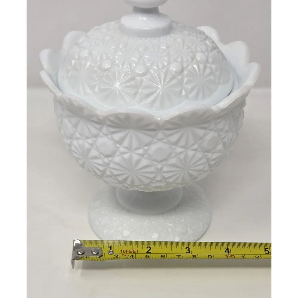 Vtg Fenton Milk Glass-Daisy & Button Pattern Lidded Candy Dish Ice Bucket